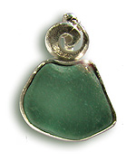 Penryn Petal Pendant - Copyright Kerstin Laibach