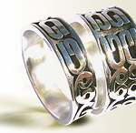 Celtic style ring with vegan inscription - Full details