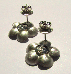 Forget-Me-Not Earrings - Copyright Kerstin Laibach
