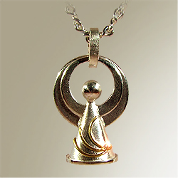 Angel pendant in gold and silver - Copyright Kerstin Laibach